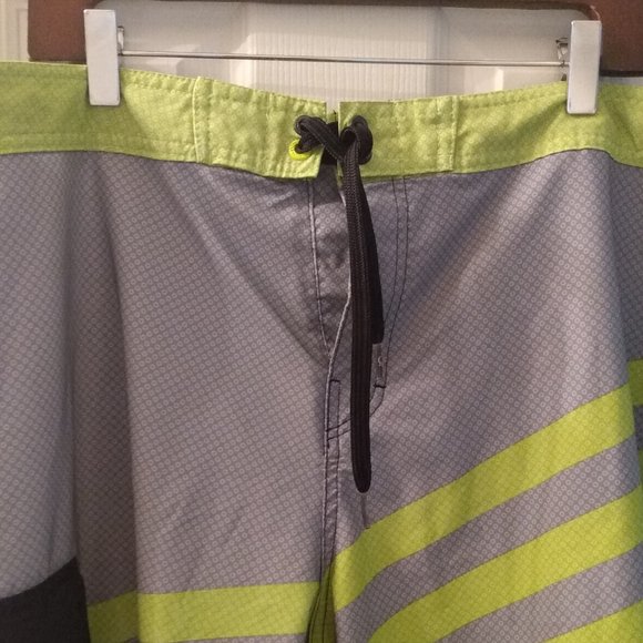 MEN'S OPFLEX OP 4-WAY STRETCH SHORTS SIZE 36 - Picture 1 of 8